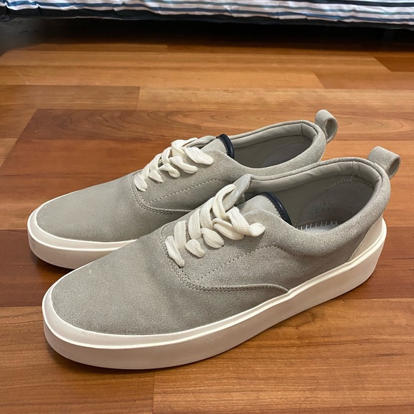 Bone Grey Fear of God Trainers - Picture 2 of 5